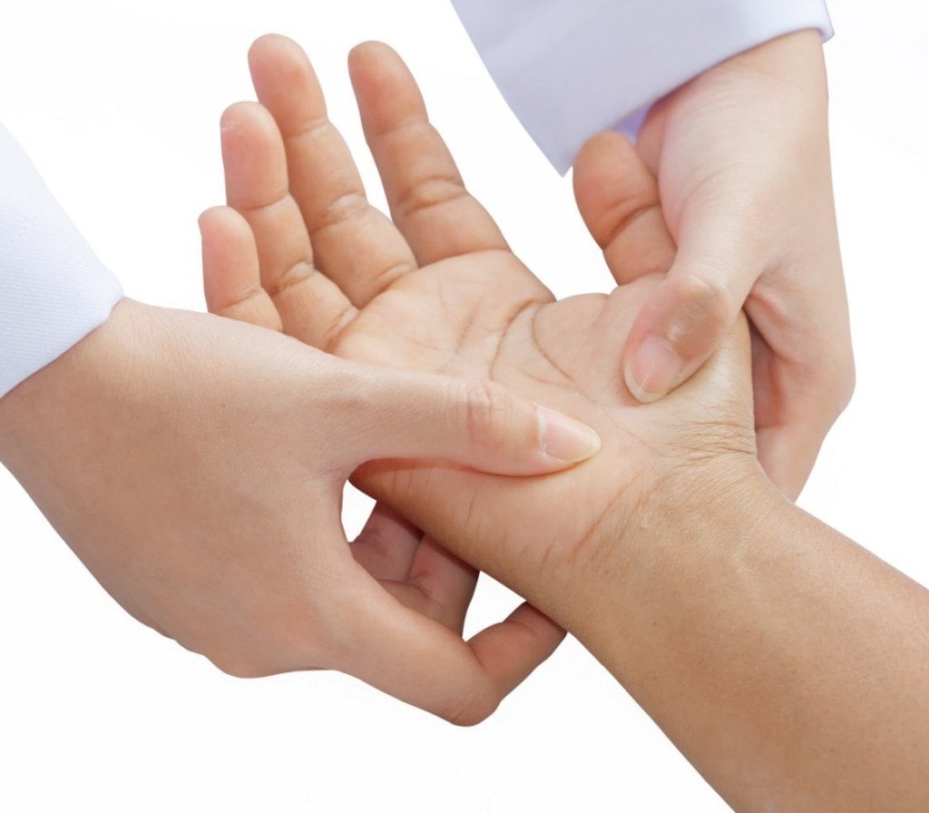 Carpal Tunnel Surgery (Carpal Tunnel Release) thumbnail 1